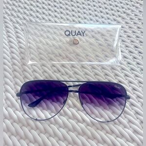 - Quay high key black fade sunglasses